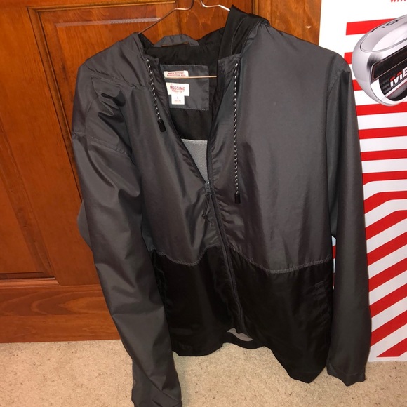 mossimo windbreaker